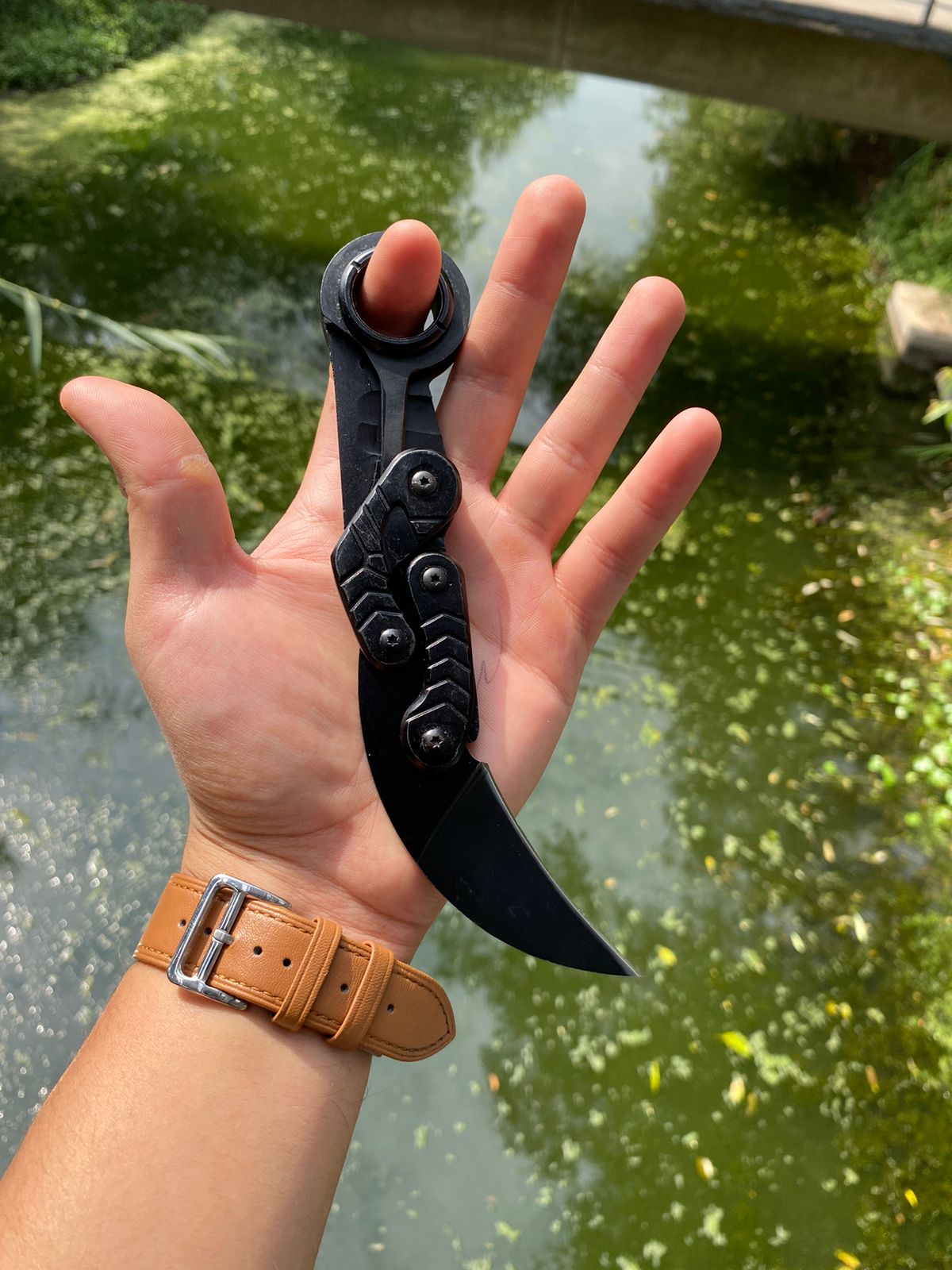 Karambit Táctico Escarabajo de Despliegue Rápido