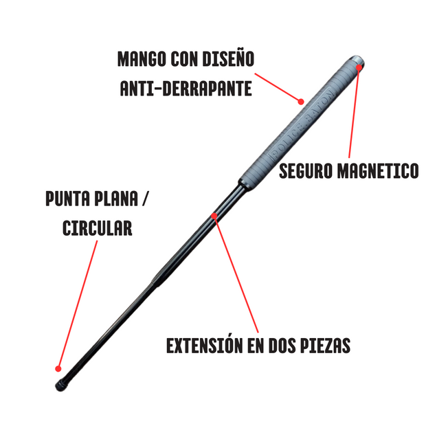 Un bastón retráctil automático en color negro en el mango incluye la leyenda police batón Y tiene sus características señaladas por flechas en color rojo indicando su punta plana que está en una extensión en dos piezas que el mango cuenta con un diseño antiderrapante y el seguro magnético que se encuentra en la paz te posterior del mango cuando se cierra
