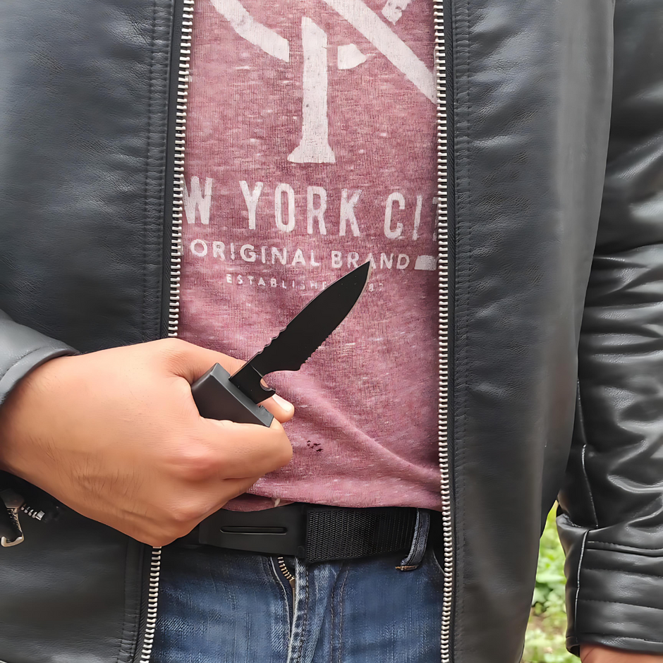 Cinturón con Navaja Oculta