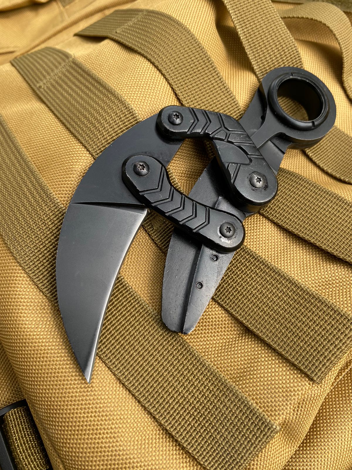 Karambit Táctico Escarabajo de Despliegue Rápido