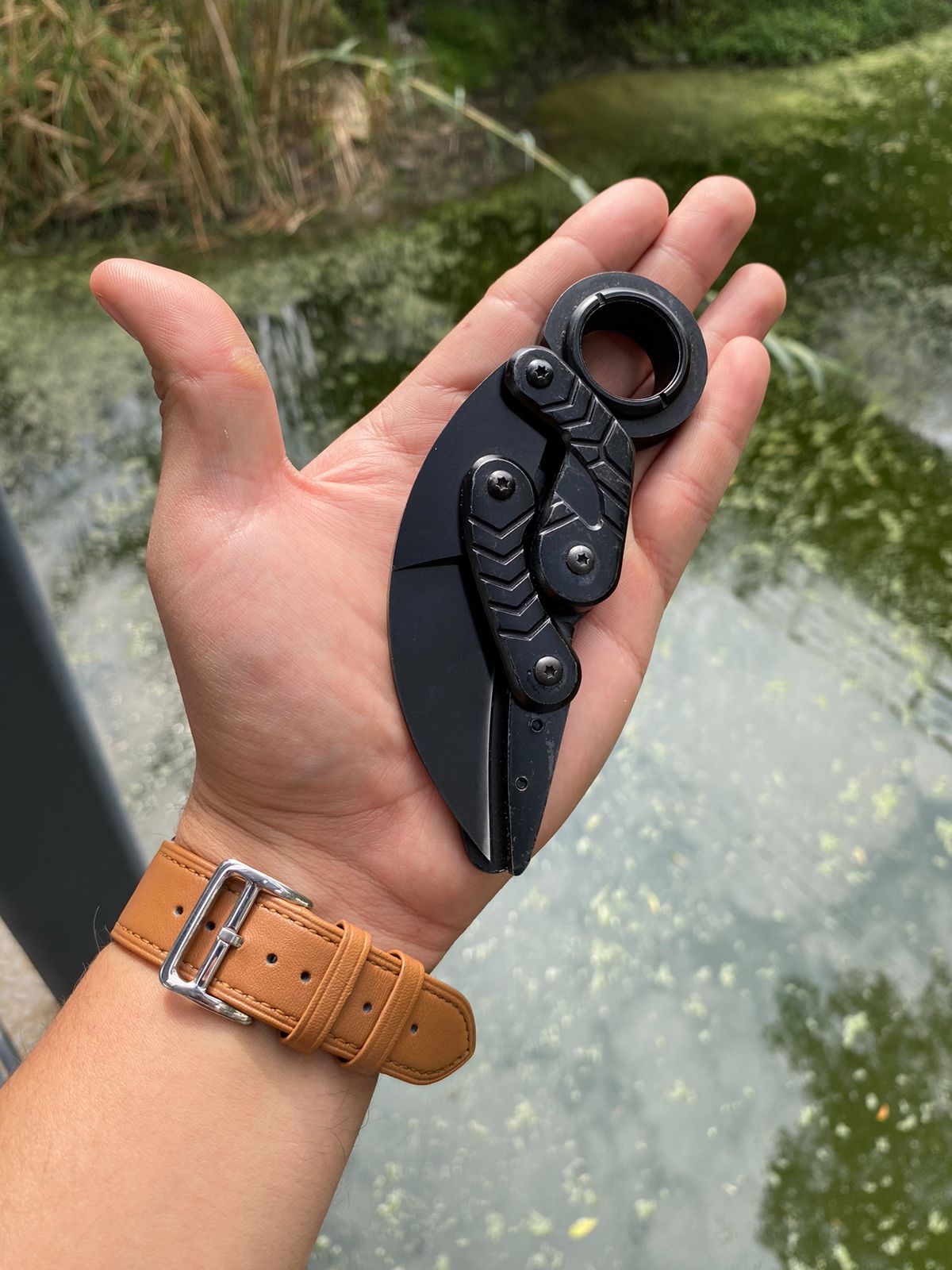 Karambit Táctico Escarabajo de Despliegue Rápido