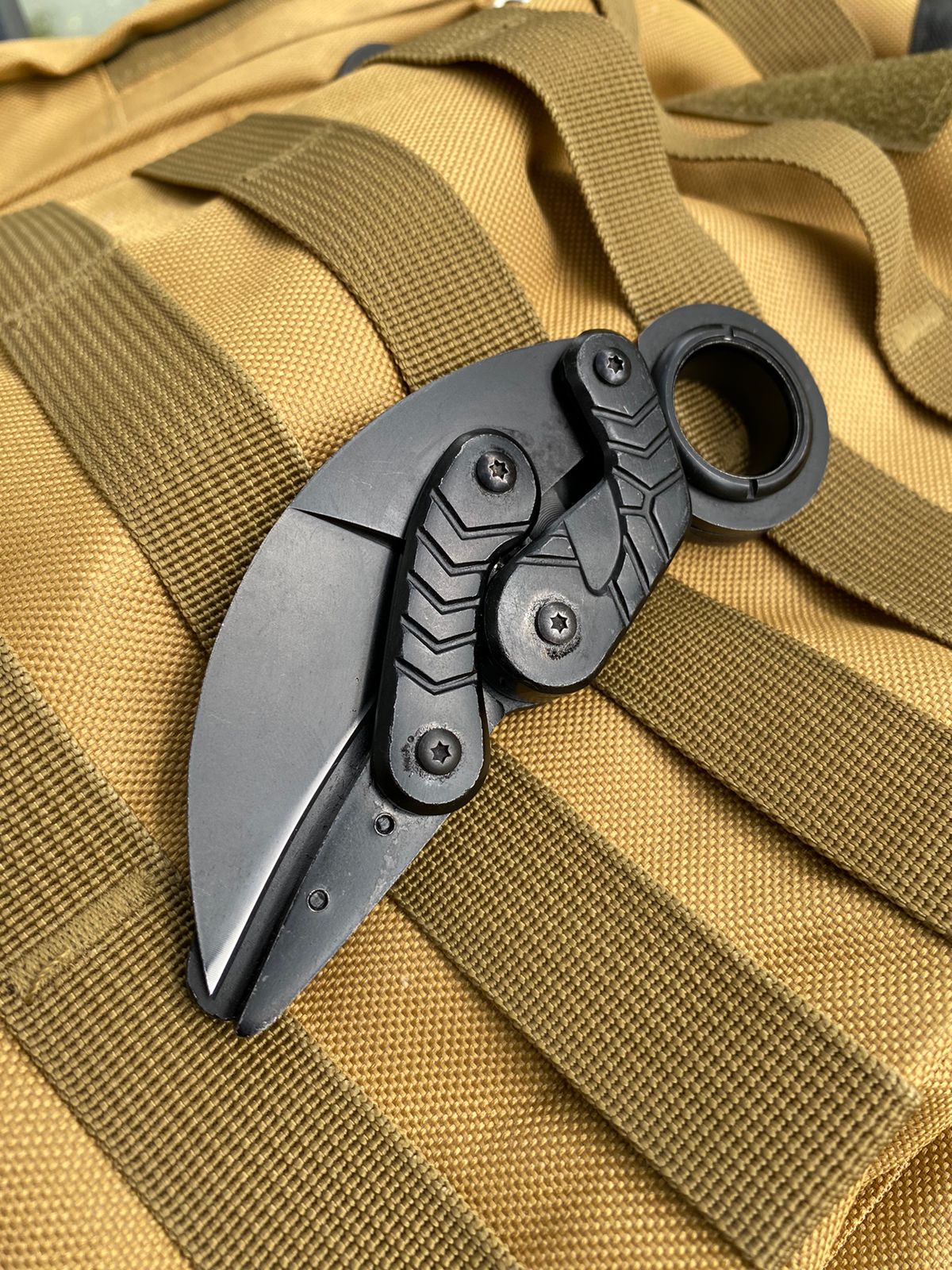 Karambit Táctico Escarabajo de Despliegue Rápido